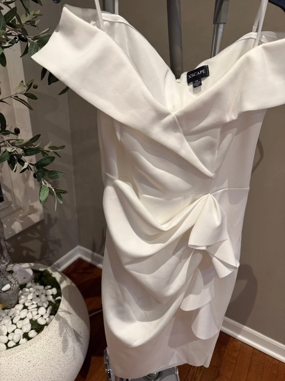 XSCAPE Womens White Scuba Waterfall Ruffle Short Sleeve Midi Sheath Dress - Picture 2 of 10